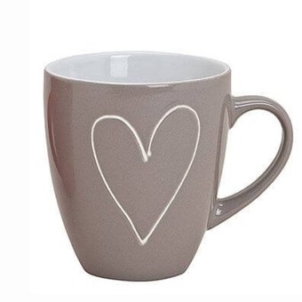 Ceramic Mug with Heart Design – Grey | Stylish Everyday Tea & Coffee Cup 350ml