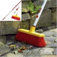 Wolf Garten Clean Up Set (Broom, Scraper & 150cm Handle)