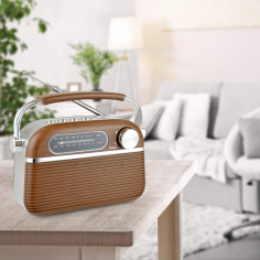 Lloytron Vintage Bluetooth Radio - FM/AM