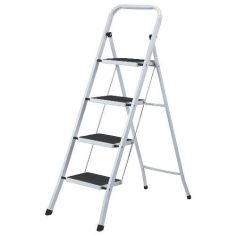 4 Step Stool / Ladder With Anti-Slip Treads