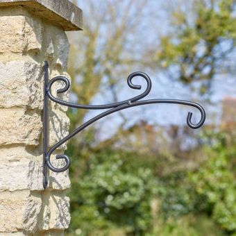 Heavy Duty Rustproof Steel Garden Wall Bracket for Hanging Baskets & Bird Feeders 16"/18"