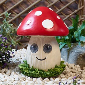 Solar Blinking Mushroom Garden Light LED Outdoor Ornament with Animated Eyes