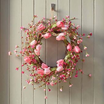 Tulip Whirl 45cm Decorative Wreath Indoor Outdoor Hanging
