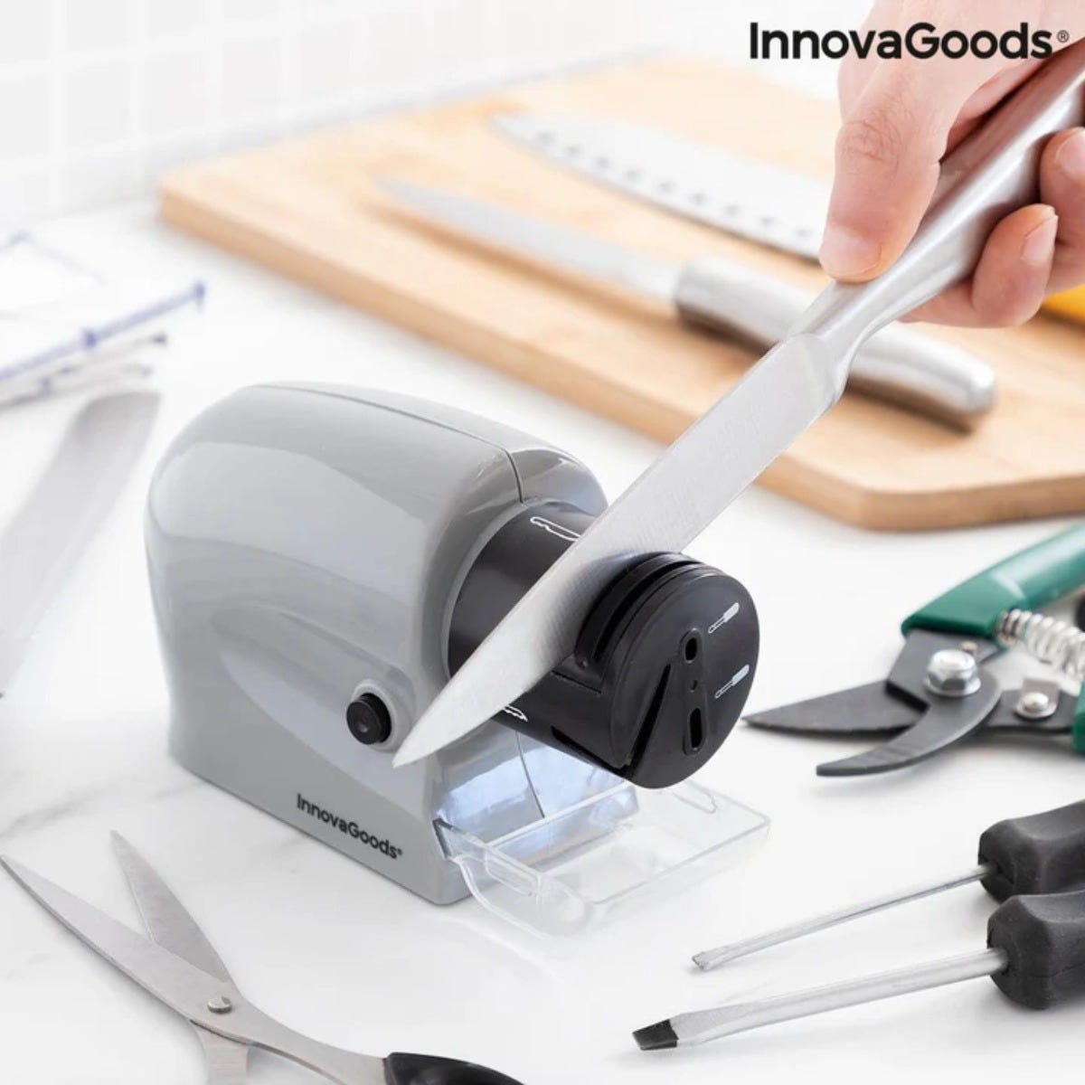 InnovaGoods 6-in-1 Multipurpose Electric Sharpener 