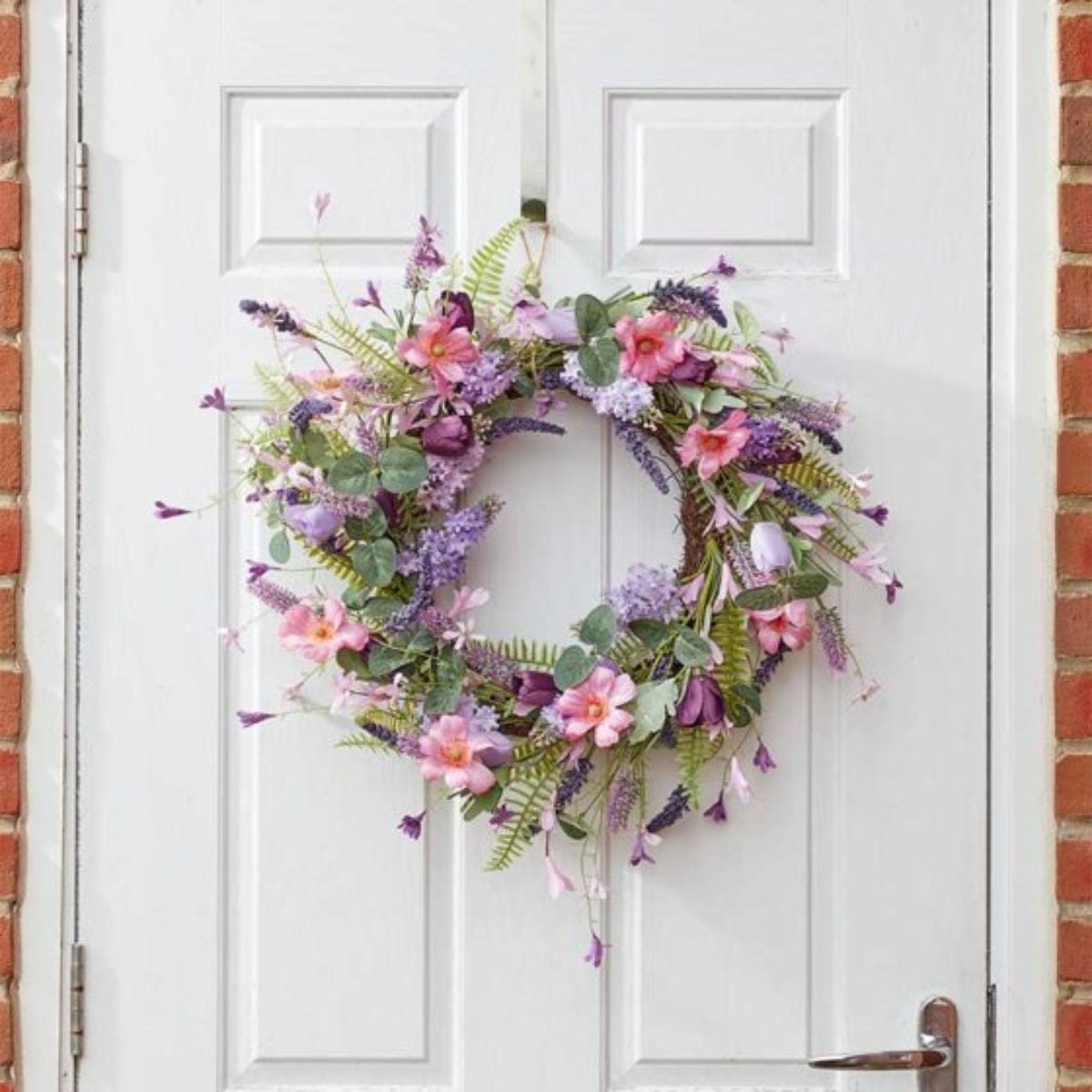 Lovely Lilac Wreath 45cm – Elegant Decorative Wreath for Indoor & Outdoor Spaces