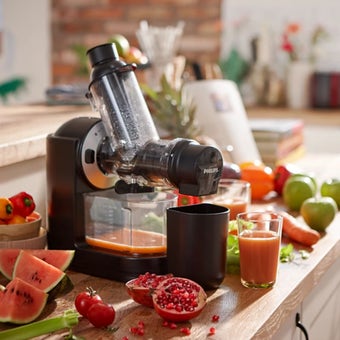 Philips Viva Cold Press Masticating Juicer with XL Feed Tube and QuickClean Technology 150W