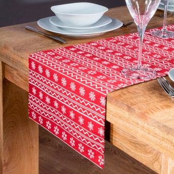Premier Christmas Table Runner – Add Scandinavian Elegance to Your Festive Table