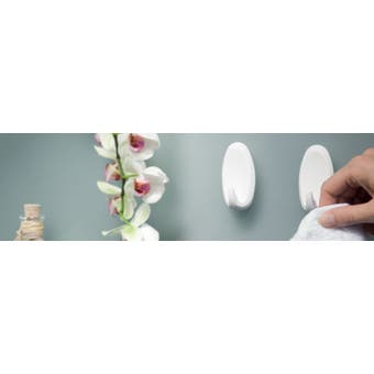 tesa-powerstrips-oval-white-hooks-large-image-1