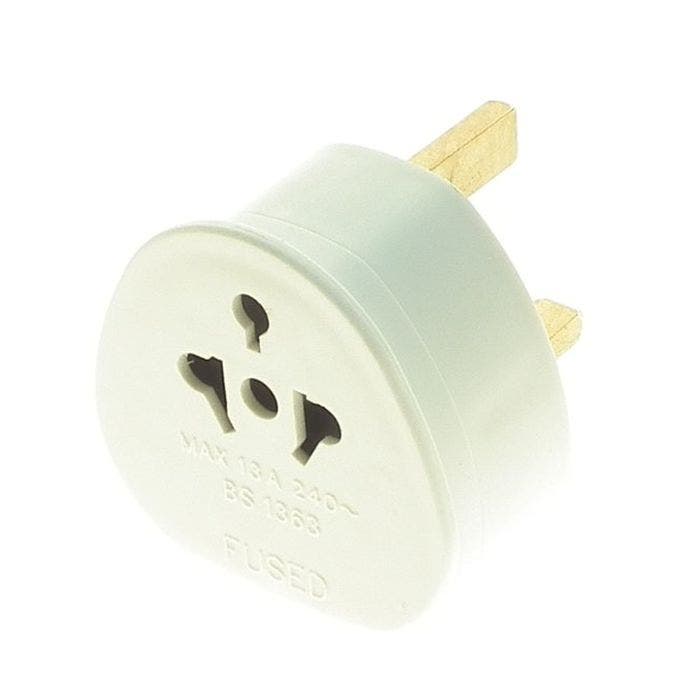 Universal To Ireland/UK 3 Pin Plug Visitor Travel Adaptor