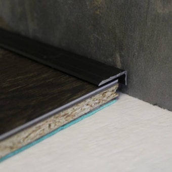 Trojan A31 Self-Adhesive Angle Edge 25x8mm – Black Finish