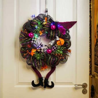 InLit HalloWreath 50cm – Light Up Halloween Wreath with Multi-Coloured LEDs