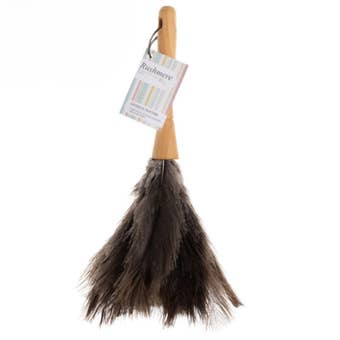 Rushmere Premium 15-Inch Ostrich Feather Duster – Medium Size with Wooden Handle for Delicate Dusting of Furniture, Fixtures and Antiques