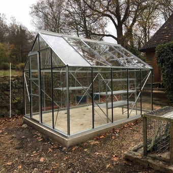 The Vitavia Neptune 8ft x 8ft Silver Finish - Toughened Glass